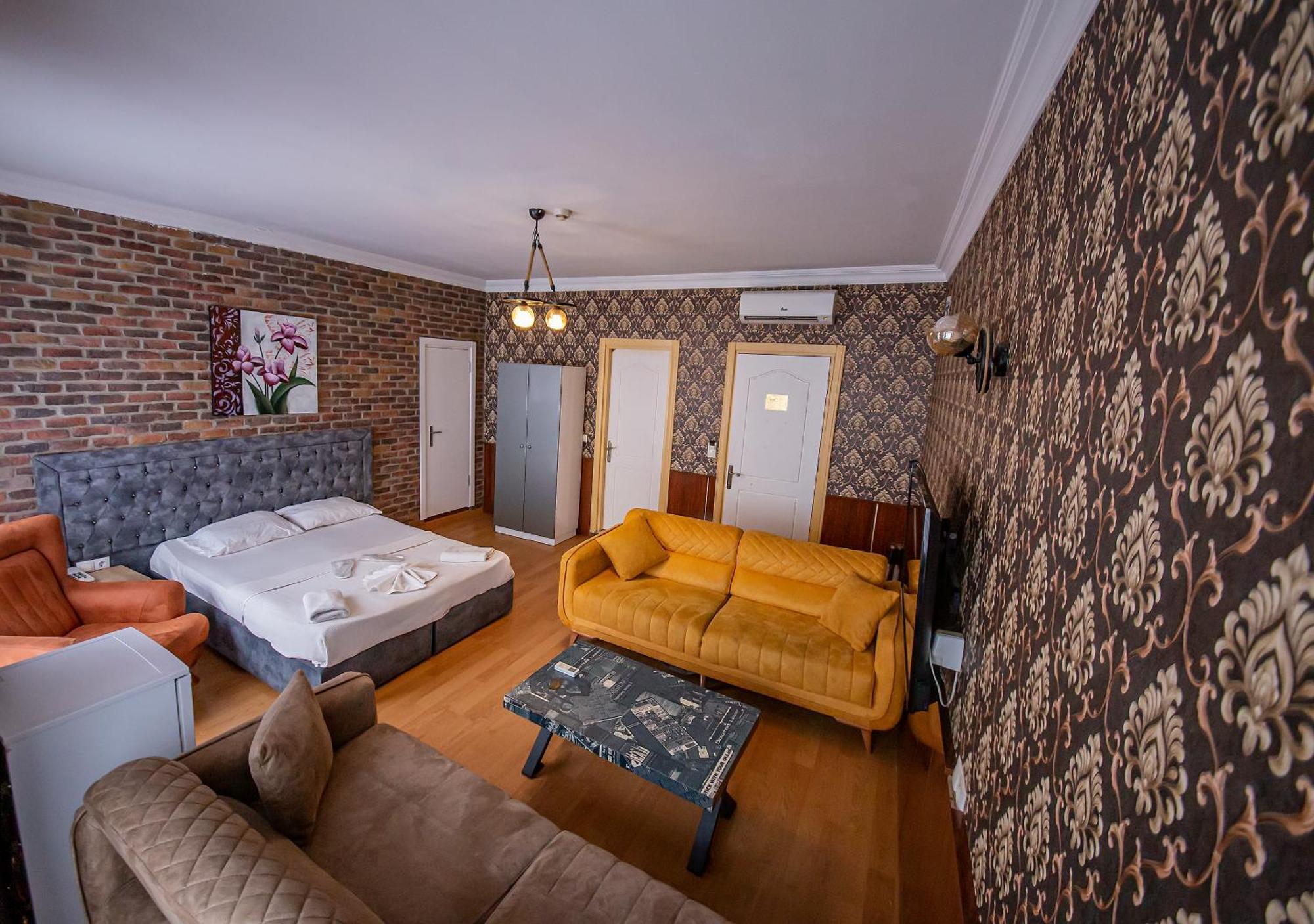 Royal Garden Suite And Hotel Istanbul Bagian luar foto