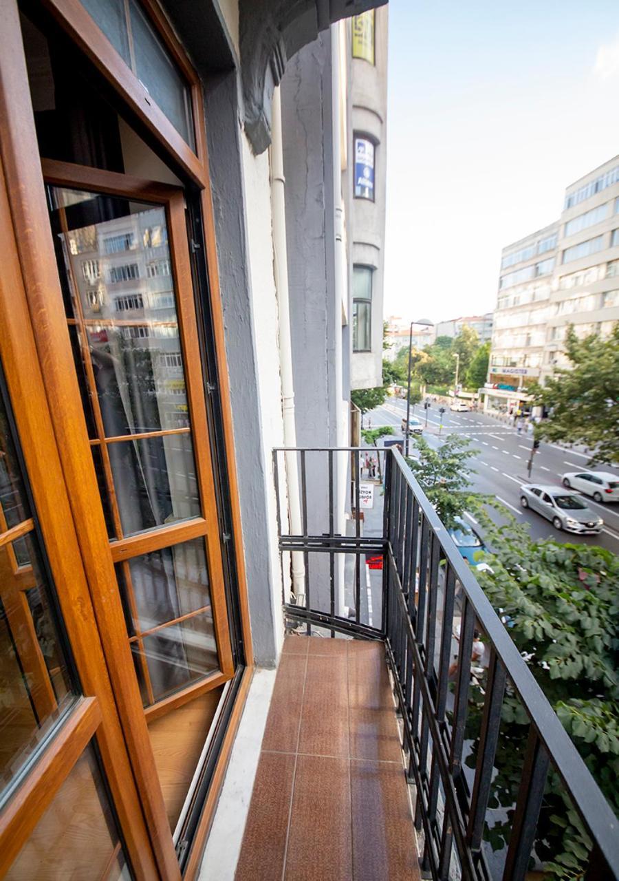 Royal Garden Suite And Hotel Istanbul Bagian luar foto