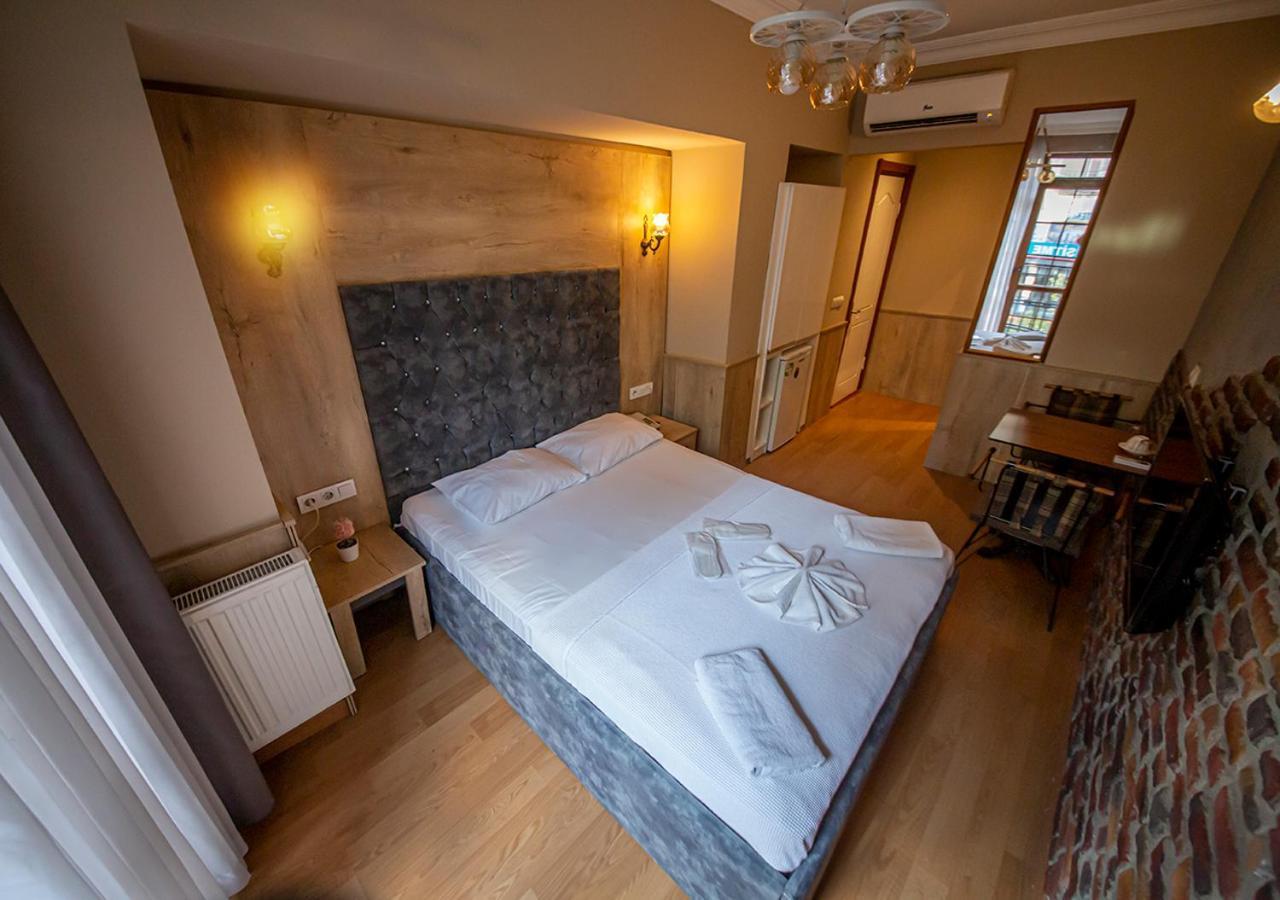 Royal Garden Suite And Hotel Istanbul Bagian luar foto