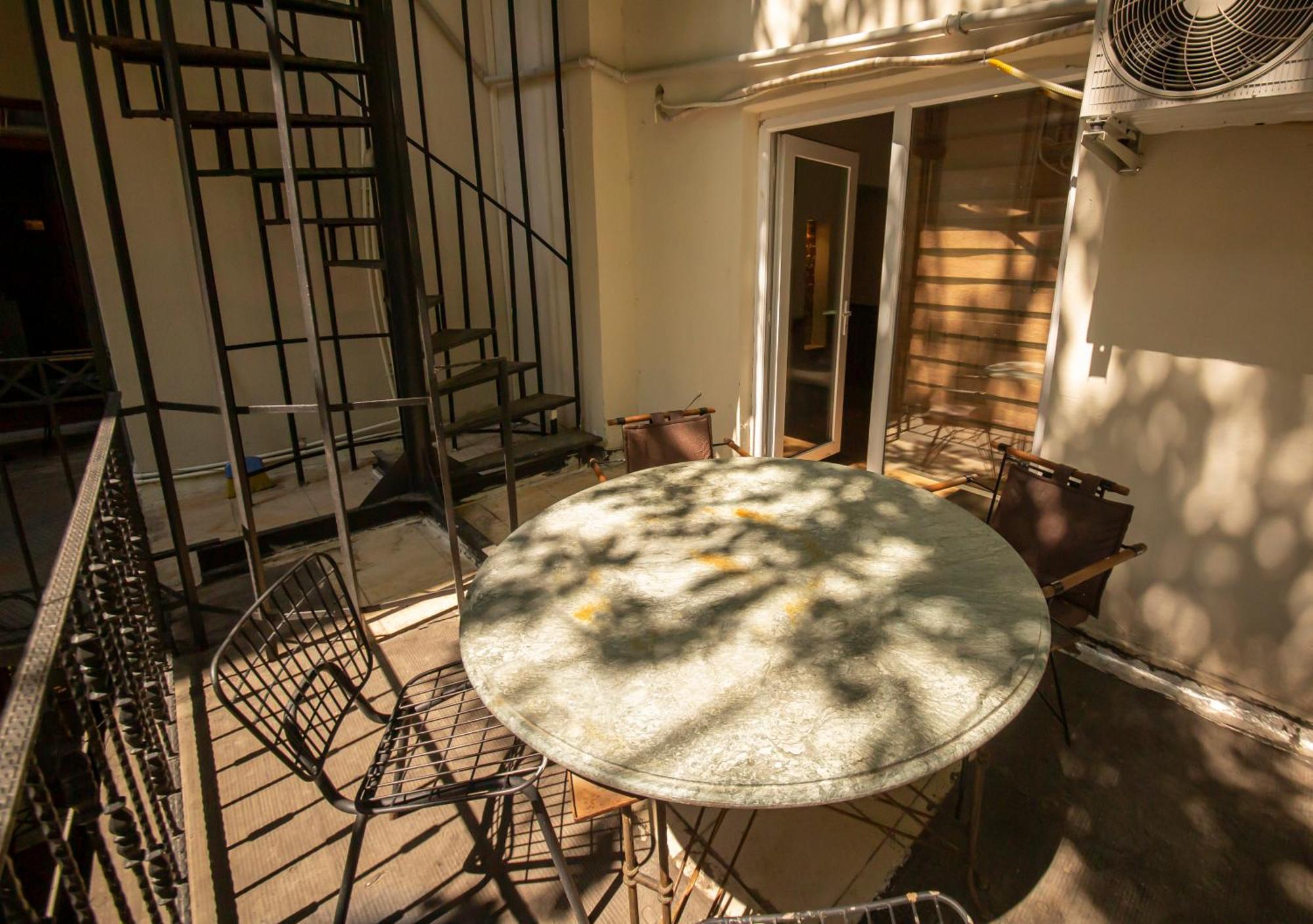 Royal Garden Suite And Hotel Istanbul Bagian luar foto