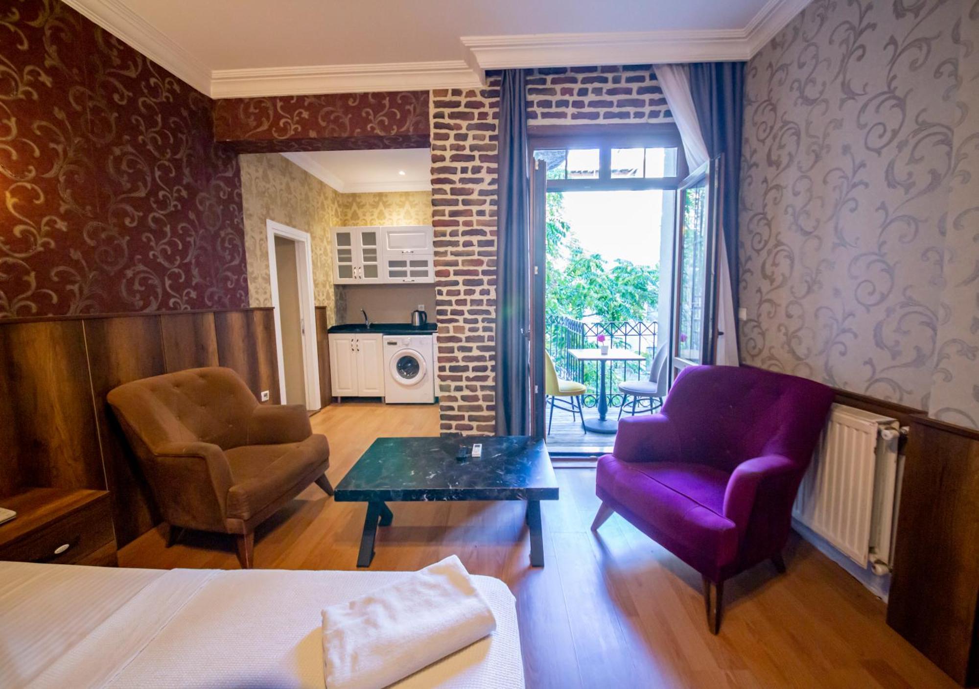 Royal Garden Suite And Hotel Istanbul Bagian luar foto